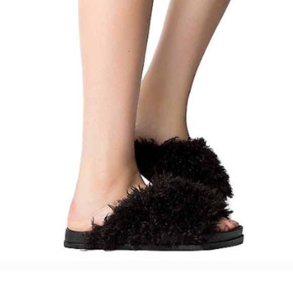 LAST 1‼️Shaggy black slides!! 🖤🖤 - Picture 4 of 6